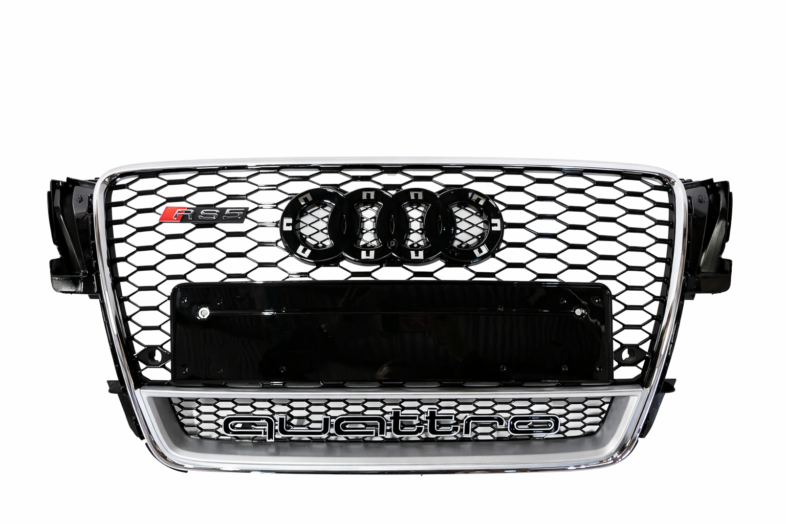  2008-2011 8T przed liftingiem styl RS5 Chrom Quattro Quattro